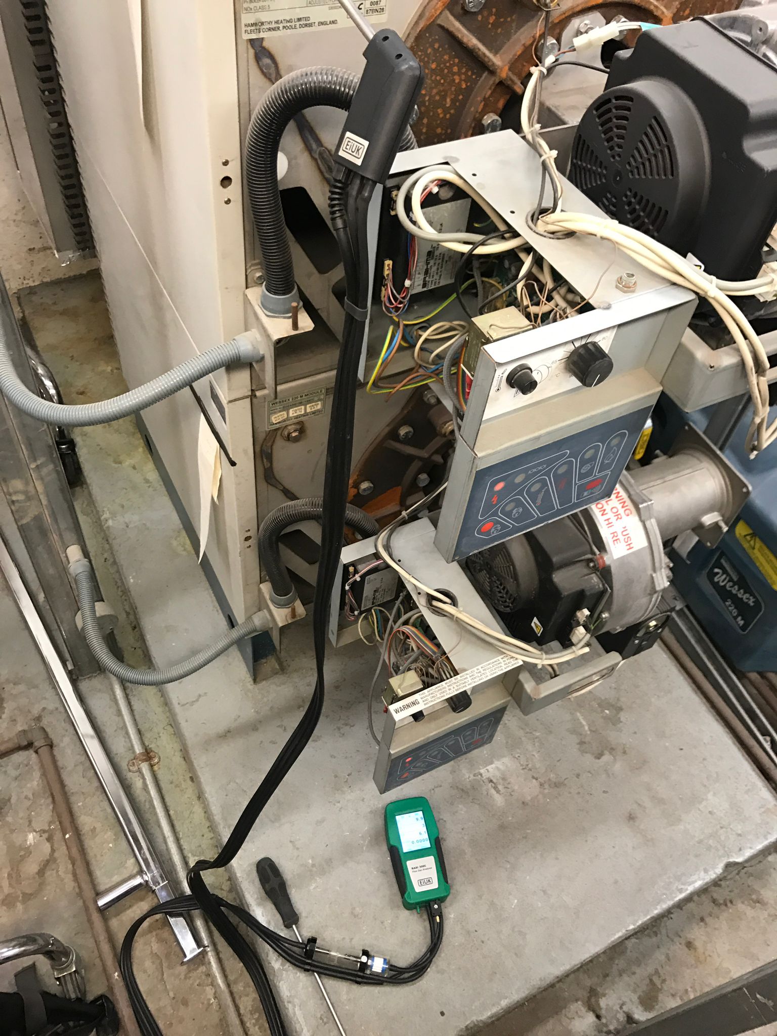 gas safe registered engineer near me Leatherhead, KT22